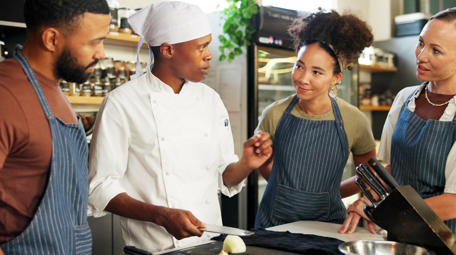 A Guide to Foodservice Procurement